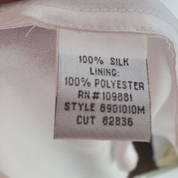 Beautiful watercolor dress, perfect for a brunch perfect or wedding on a beach - Picture 6 of 11